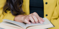 В библиотеке Протвина представили книги, которые можно почитать на праздниках - Regions.Ru